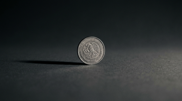 México vai proibir dinheiro vivo em postos e pedágios. O que isso significa para cripto